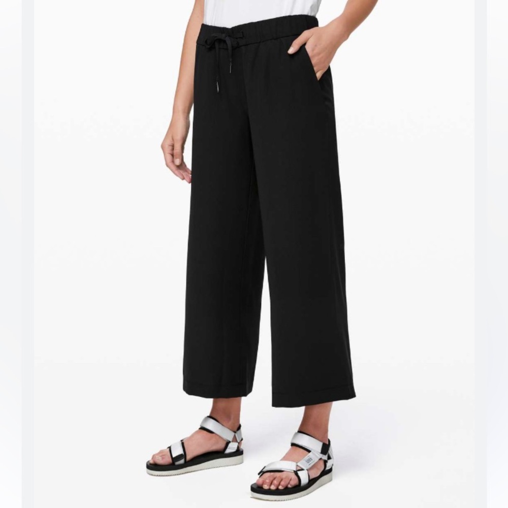 Lululemon On The Fly Pants - Picture 2 of 14